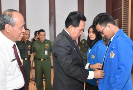 Rektor Universitas PGRI Palembang Serahkan Mahasiswa KKN/KKL dan Teken MoU Dengan Walikota Prabumulih