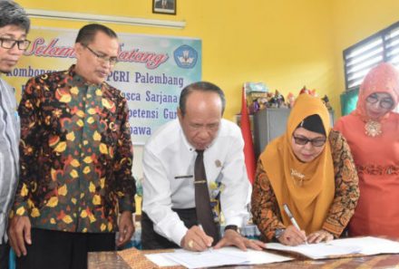 Rektor Universitas PGRI Palembang Kunjungan dan MoU Dengan Korwil Disdikpora dan Pariwisata Kecamatan Sembawa