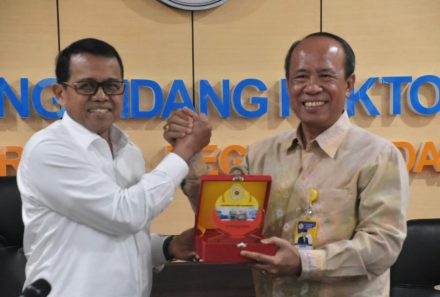 Universitas PGRI Palembang Jalin Kerja Sama dengan Universitas Negeri Padang