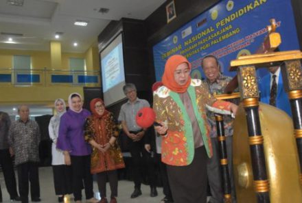 Pascasarjana Universitas PGRI Palembang Gelar Seminar Nasional Pendidikan
