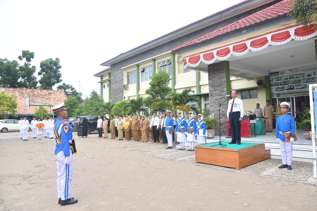 1280px x 855px - Rektor Universitas PGRI Palembang Didaulat Jadi Pembina Upacara di SMAN 1  Sekayu Muba - Universitas PGRI Palembang