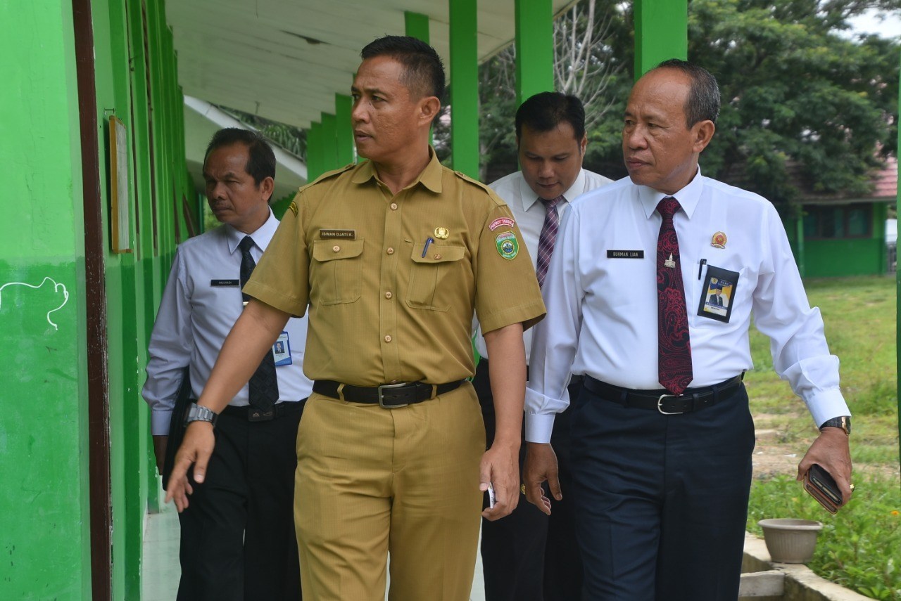 Rektor Universitas PGRI Palembang Silaturahmi dan Kunjungi SMAN 4 Sekayu Muba