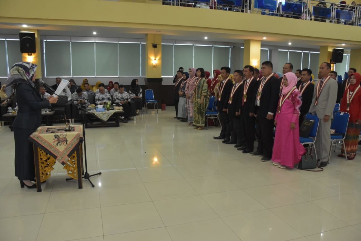 FKIP Universitas PGRI Palembang Yudisium 51 Sarjana Baru dan Lepas 121 Peserta Program