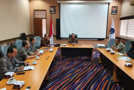 Rektor Universitas PGRI Palembang Lakukan Audiensi ke LLDikti Wilayah II