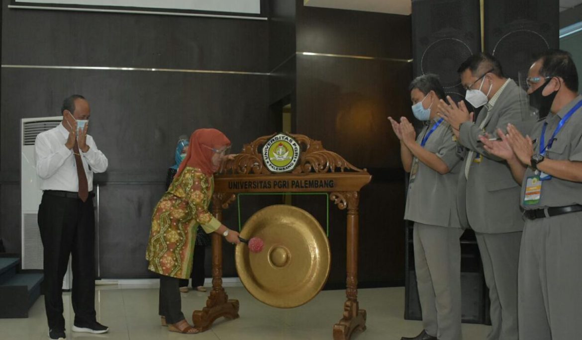 Program Pascasarjana Universitas PGRI Palembang Gelar Pelatihan Penulisan Tesis