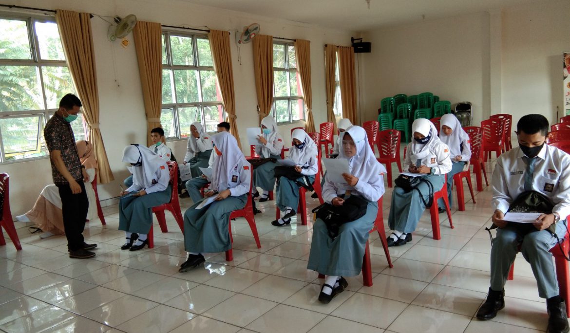 Dosen Prodi Seni Pertunjukan FKIP Universitas PGRI Palembang Gelar PkM di SMAN 1 Pagaralam