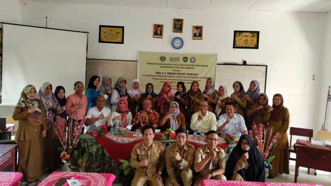 Dosen Akuntansi FEB UPGRIP Lakukan PkM, MoA dan IA serta Sosialisasi di SMAN 1 Sirah Pulau Padang OKI