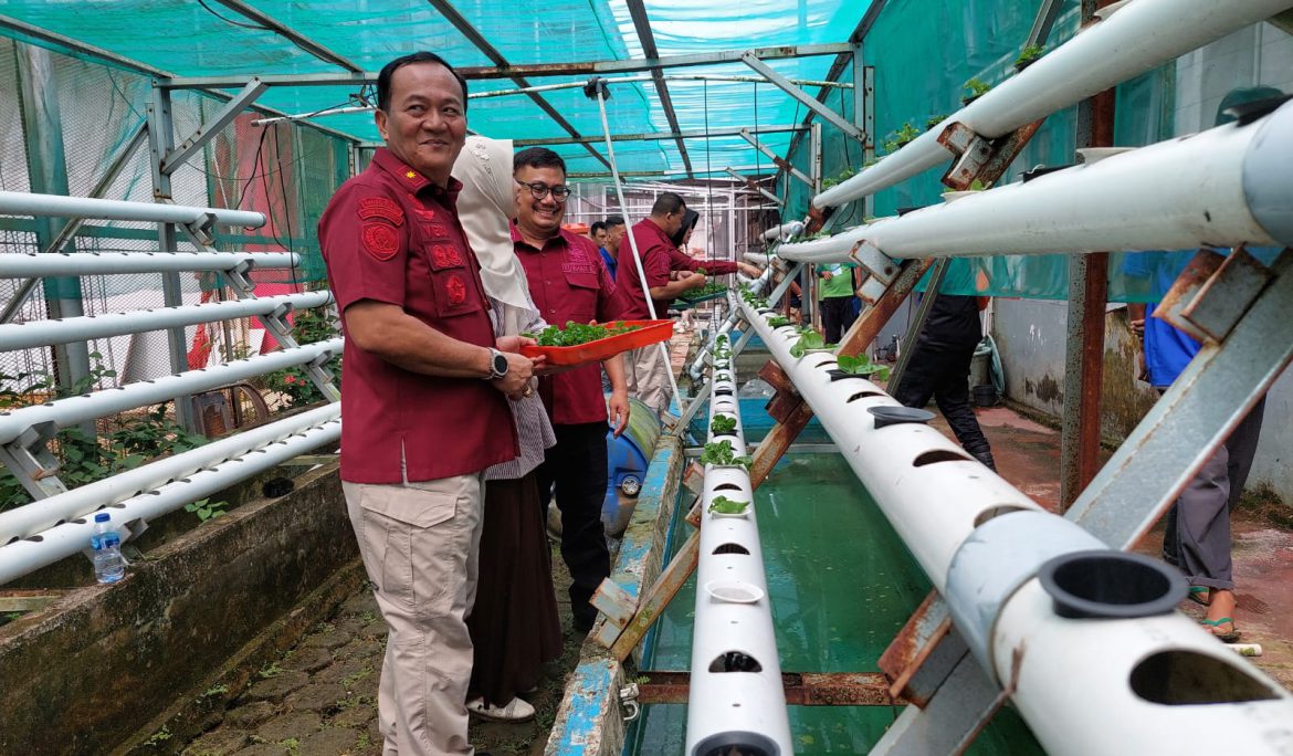 FPK UPGRIP dan Lembaga Pemasyarakatan Kelas 1 Palembang Gelar Penebaran Benih Ikan Lele dan Aquaponik