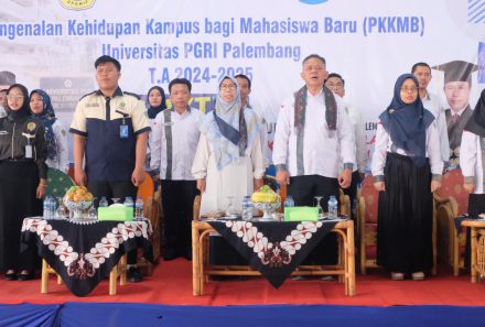 Gelar PKKMB Fakultas, FKIP UPGRIP Kenalkan Motto TRUST