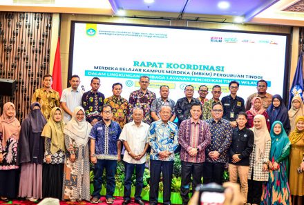 Rektor UPGRIP Ikuti Kegiatan Rapat Koordimasi Program MBKM 2024