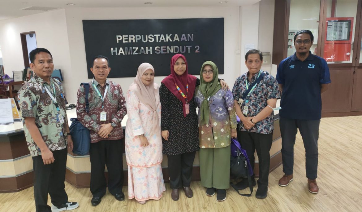 Dosen PPs UPGRIP Gelar PkM Internasional di Malaysia